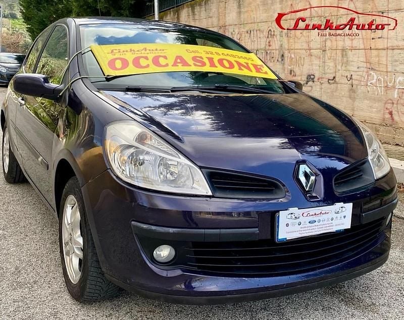 Usata Renault Clio II 75 CV (55 kW) 2007 Viola Berlina