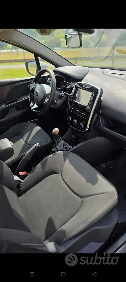 Usata Renault Clio Business 90 CV (66 kW) 2016 Grigio Station wagon