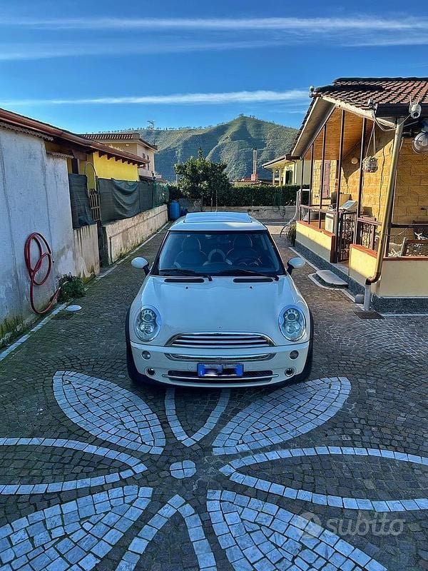 Usata Mini Cooper 116 CV (85 kW) 2005 Utilitaria