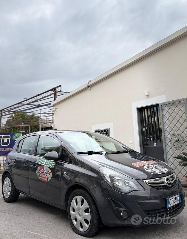 Usata Opel Corsa 85 CV (62 kW) 2015 Grigio Berlina