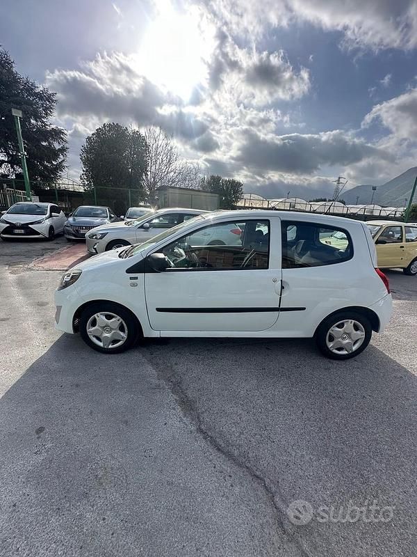 Usata Renault Twingo 74 CV (54 kW) 2011 Bianco Utilitaria