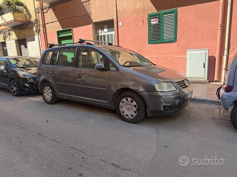 Usata VW Touran Trendline 140 CV (102 kW) 2006 Grigio Monovolume