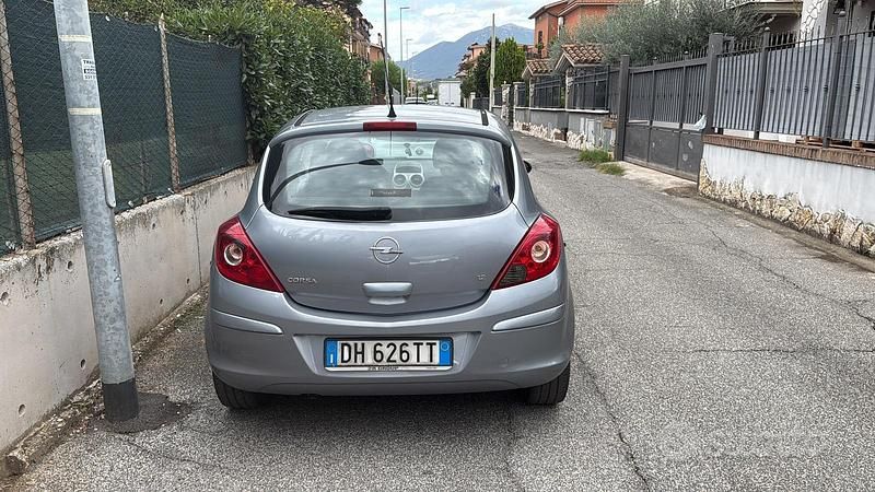 Usata Opel Corsa 80 CV (58 kW) 2007 Grigio Utilitaria