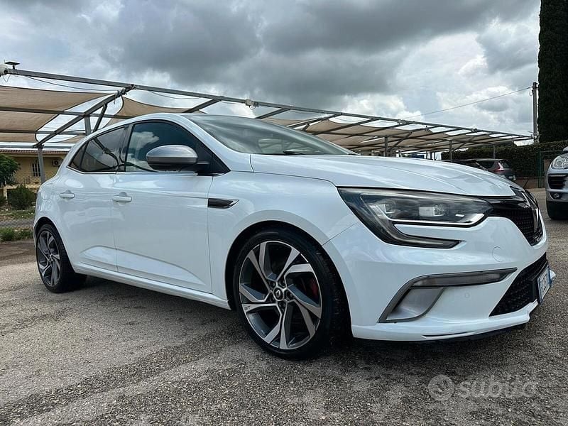 Bianco Usata 2017 Renault Mégane GT GT Coupé | 15.000 € - Immagine 1/4