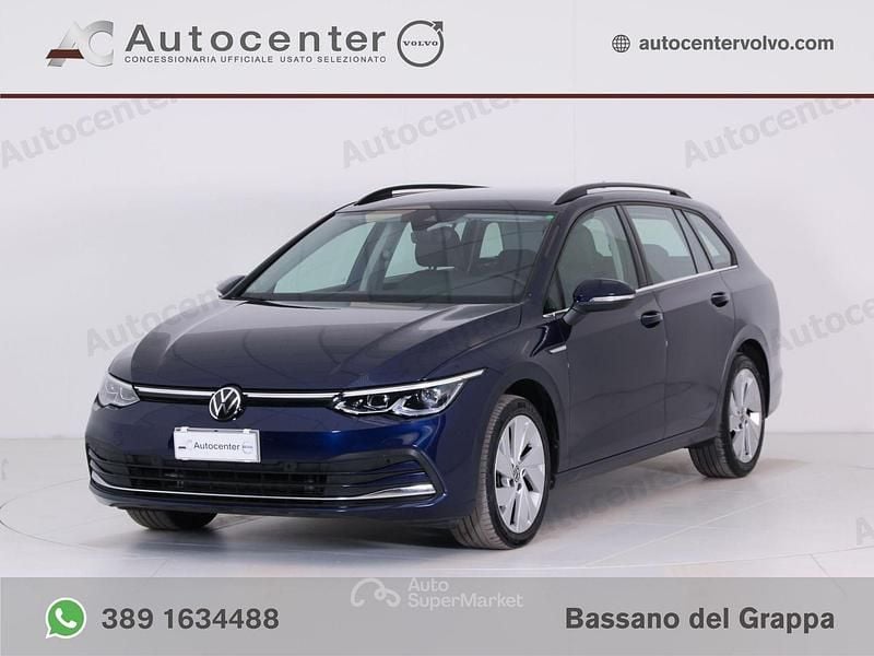 Blu Usata 2022 VW Golf VIII Style Station wagon | 20.700 € (Ottimo prezzo) - Immagine 1/4