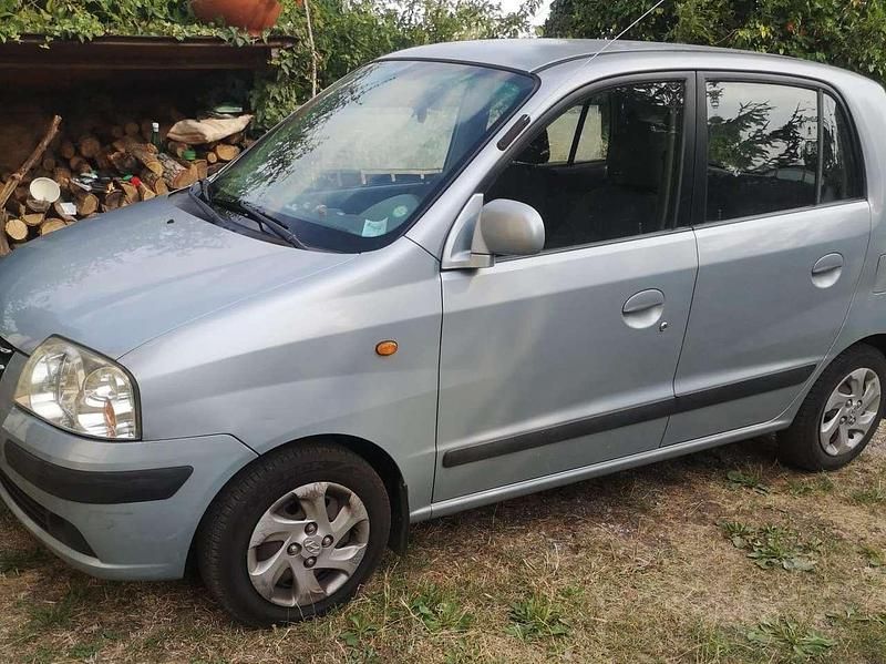 Usata Hyundai Atos Comfort 58 CV (42 kW) 2004 Grigio Utilitaria