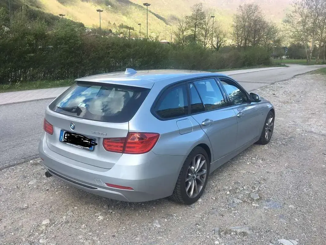 Usata BMW 320 Sport Line 184 CV (135 kW) 2013 Station wagon