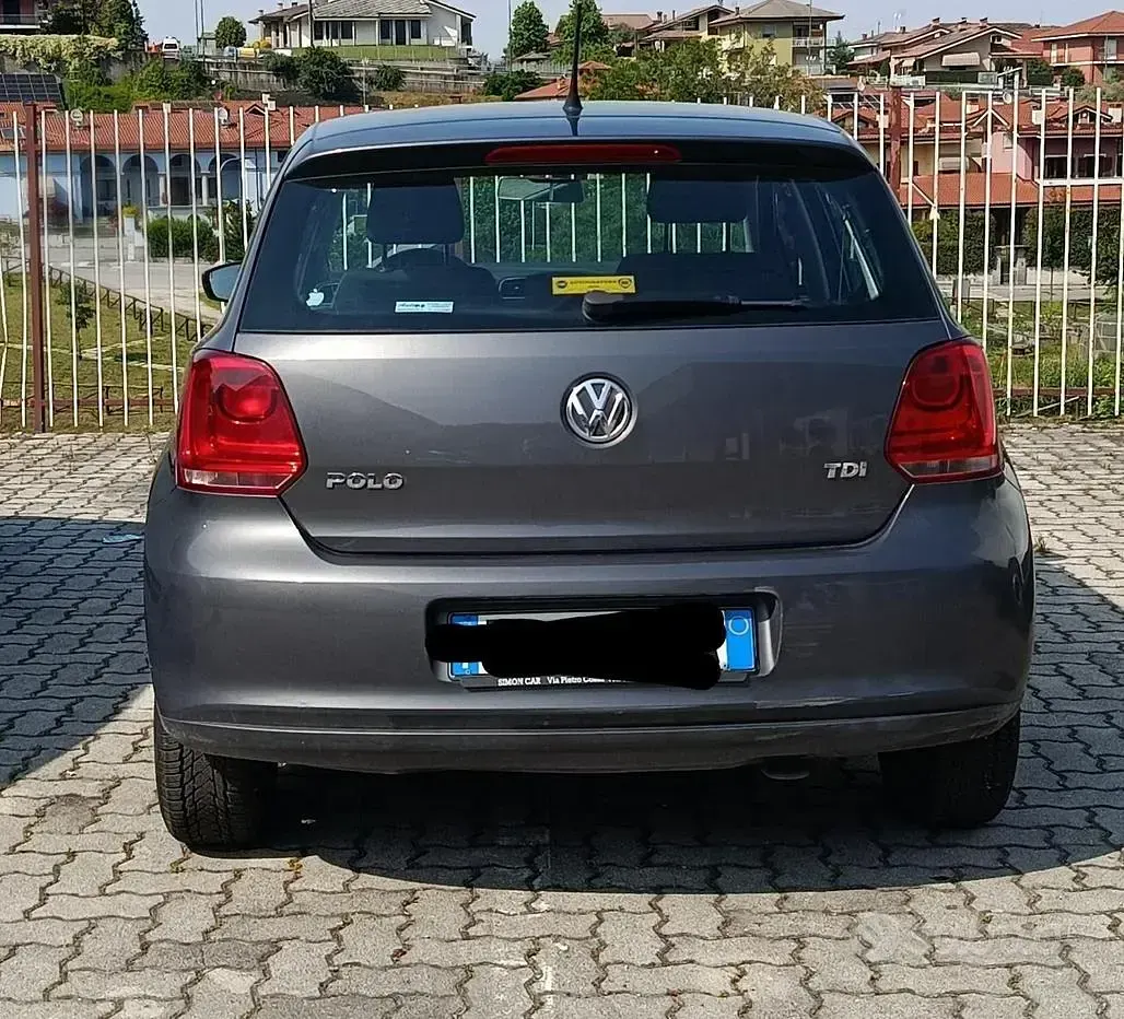 Usata VW Polo 64 CV (47 kW) 2012 Grigio Utilitaria