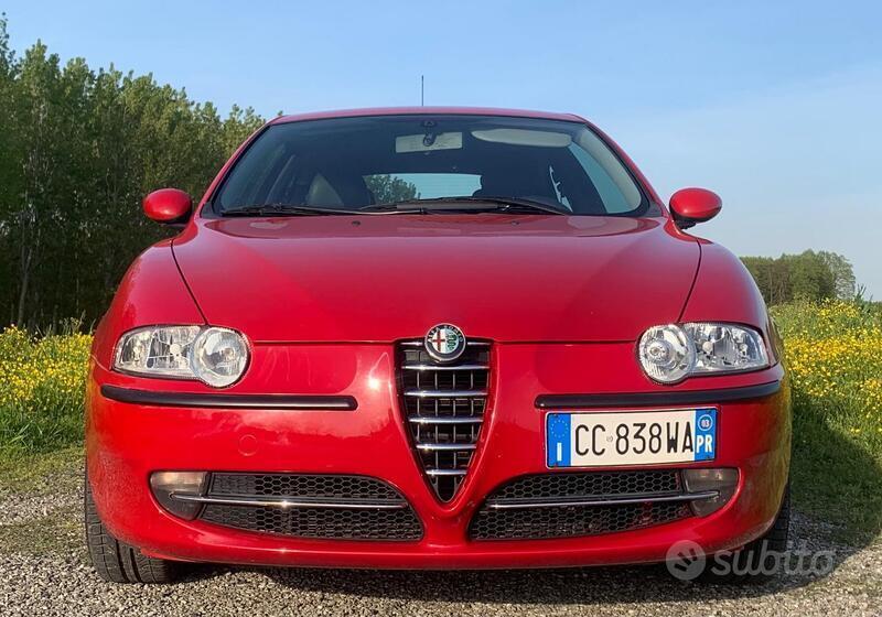 Usato 2003 Alfa Romeo 147 2.0 Benzin 150 CV (6.000 €)