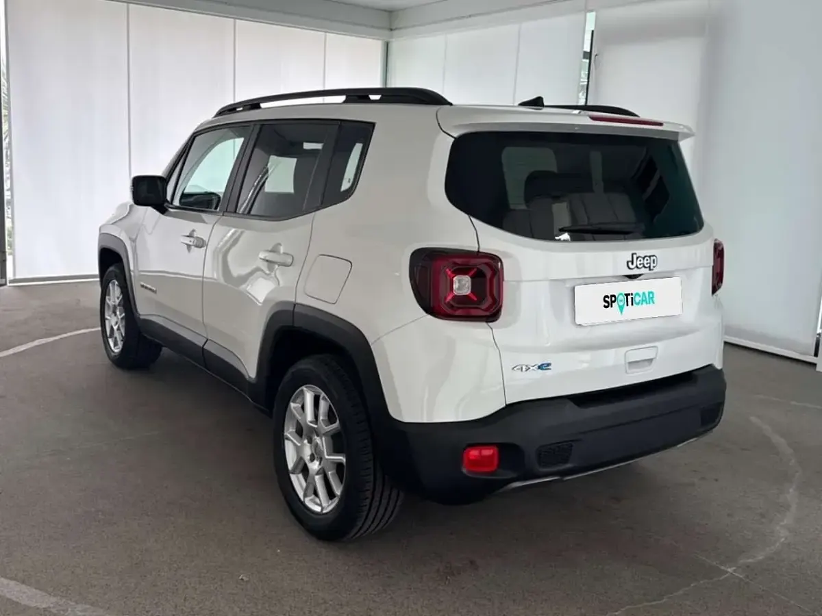 Usata Jeep Renegade Limited 190 CV (139 kW) 2024 Bianco SUV