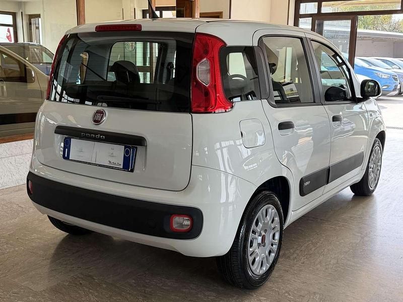 Usata Fiat Panda Easy 69 CV (50 kW) 2017 Rosso passione 078 Utilitaria