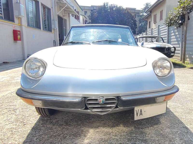 Usato 1970 Alfa Romeo Spider 1.3 Benzin 88 CV (27.000 €)