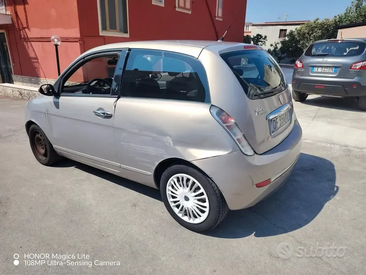 Usata Lancia Ypsilon 60 CV (44 kW) 2007 Utilitaria