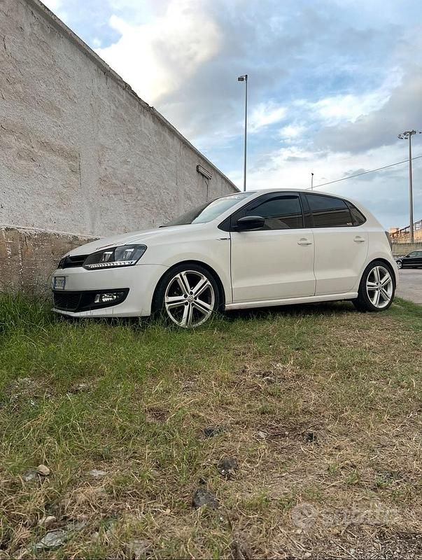 Usata VW Polo 90 CV (66 kW) 2011 Bianco Utilitaria