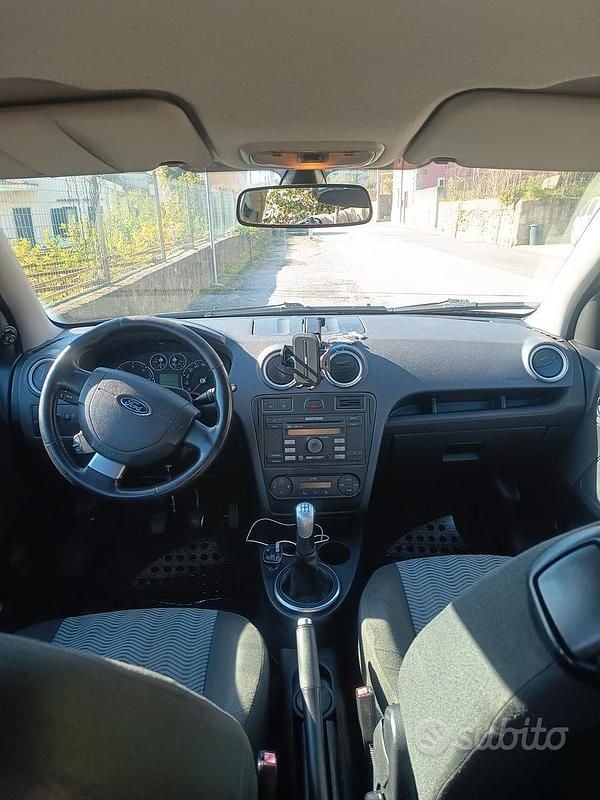 Usata Ford Fusion 2005 Nero Berlina