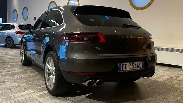 Usata Porsche Macan 250 CV (183 kW) 2015 Grigio SUV