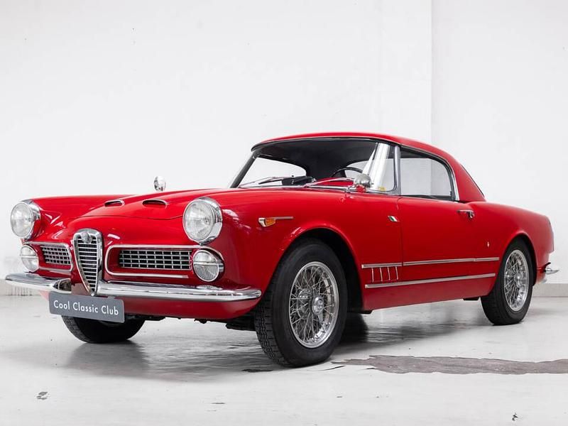 Rosso Usata 1961 Alfa Romeo 2000 Cabrio | 99.500 € - Immagine 1/3