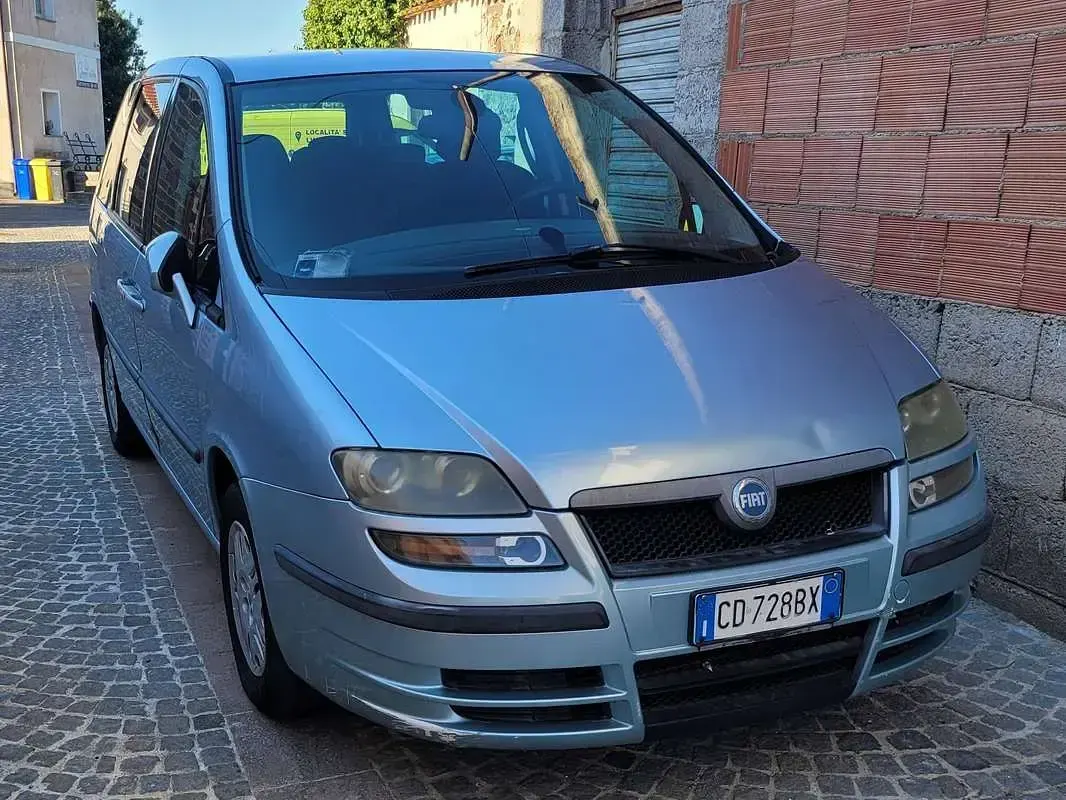 Usata Fiat Ulysse Emotion 128 CV (94 kW) 2002 Bluazzurro Monovolume