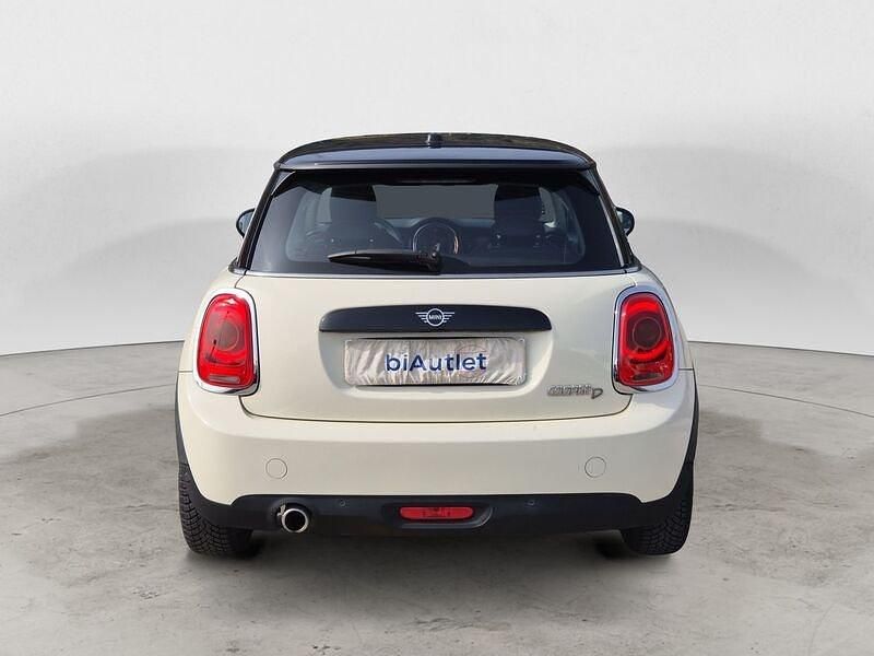 Usata Mini Cooper D 116 CV (85 kW) 2019 Beige Utilitaria