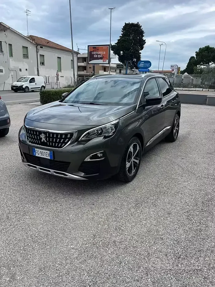 Gebraucht Peugeot 3008 Allure 181 PS (133 kW) 2018 Grau SUV