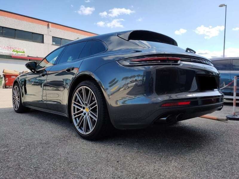 Usata Porsche Panamera 4S Sport 441 CV (324 kW) 2018 Grigio Utilitaria