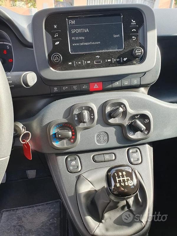 Usata Fiat Panda 70 CV (51 kW) 2024 Nero Utilitaria