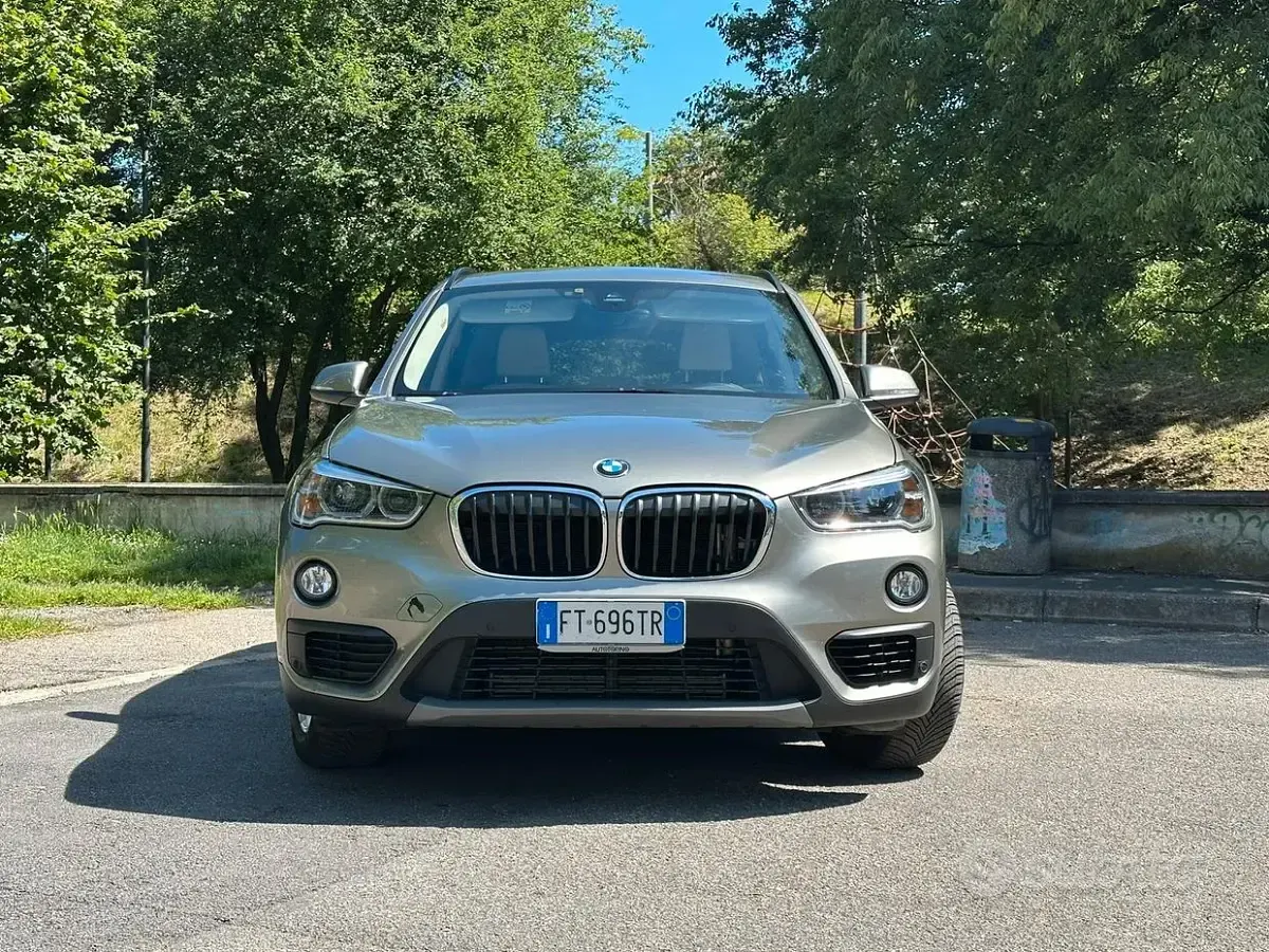 Usata BMW X1 Advantage 192 CV (141 kW) 2019 Grigio SUV