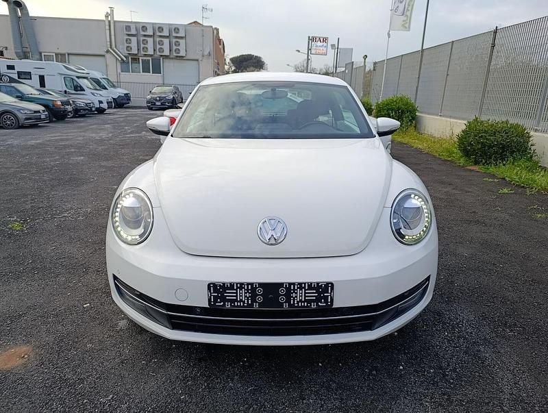 Usata VW Beetle 105 CV (77 kW) 2012 Bianco Utilitaria