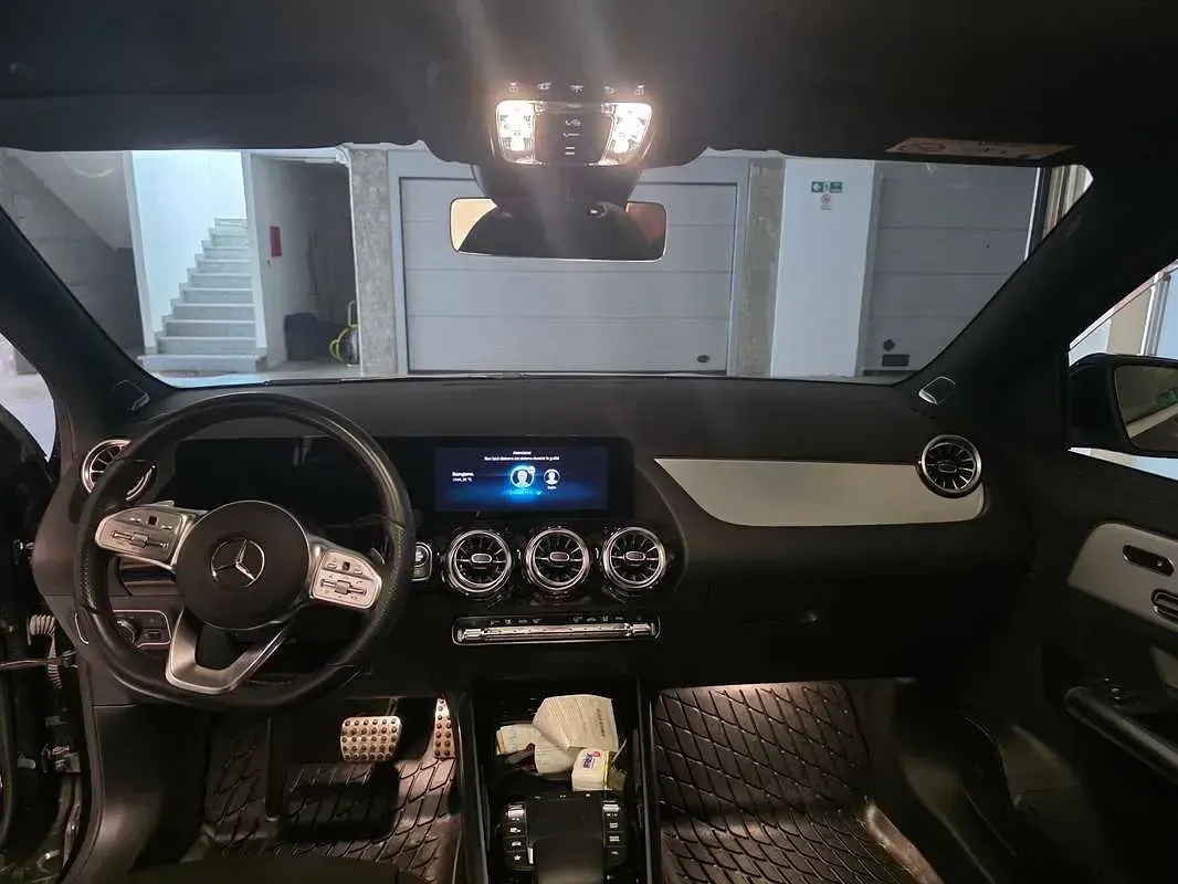 Usata Mercedes GLA200 Premium 150 CV (110 kW) 2023 Nero SUV