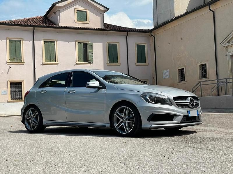 Käytetty Mercedes A45 AMG 360 HP (264 kW) 2015 Harmaa Sedan