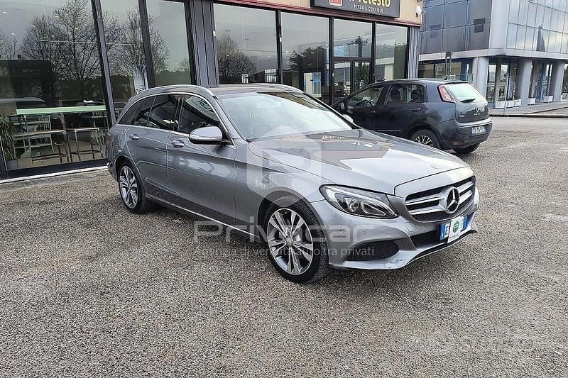 Usata Mercedes C220 170 CV (125 kW) 2015 Grigio Station wagon