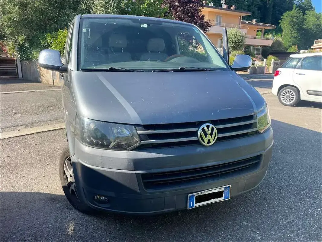 Usata VW Transporter 139 CV (102 kW) 2011 Grigio Furgone
