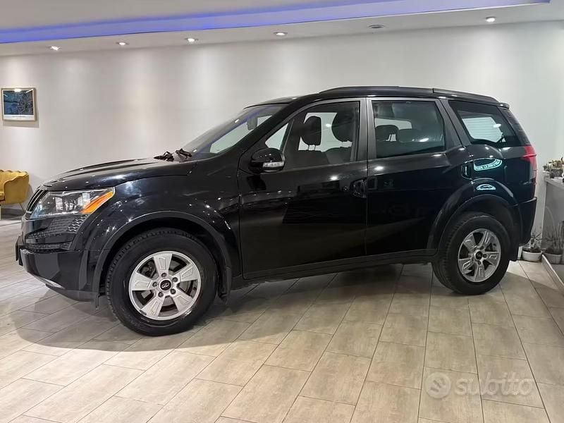 Usata Mahindra XUV500 140 CV (102 kW) 2015 Nero SUV