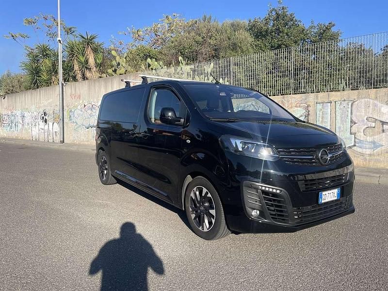 Usata Opel Zafira Life Elegance 177 CV (130 kW) 2021 Nero Monovolume