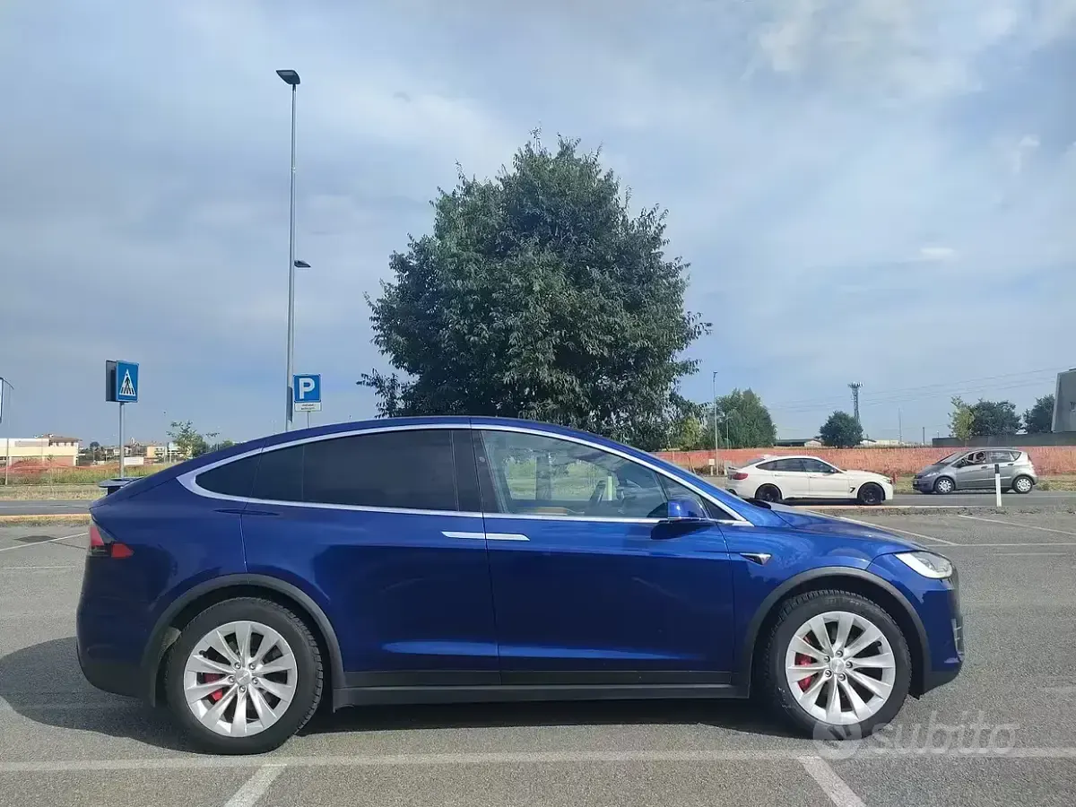 Usata Tesla Model X Performance 598 kW (814 CV) 2021 Bluazzurro SUV