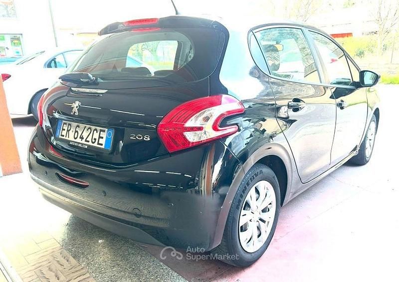 Usata Peugeot 208 Active 82 CV (60 kW) 2013 Nero Utilitaria