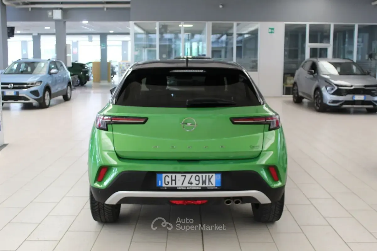 Usata Opel Mokka Ultimate 131 CV (96 kW) 2023 Verde SUV