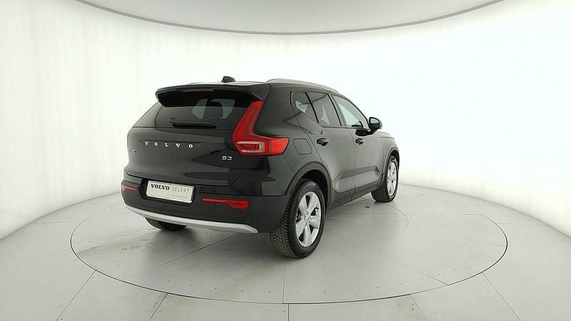 Usata Volvo XC40 Core 163 CV (119 kW) 2025 Onyx black SUV