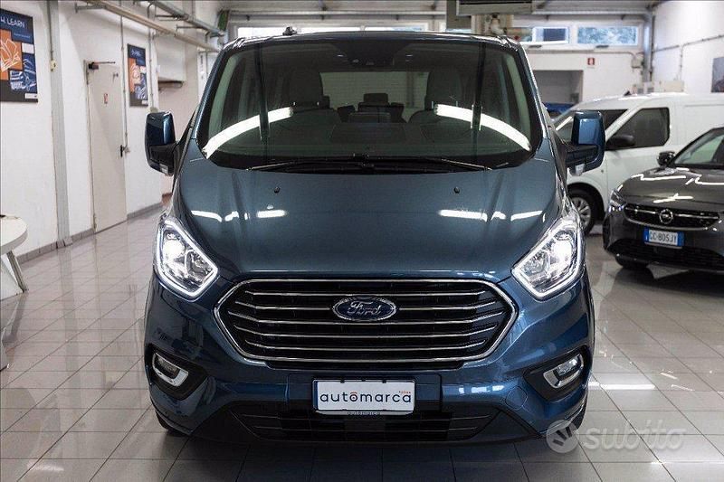 Usata Ford Tourneo Custom Titanium 185 CV (136 kW) 2022 Blu Furgone