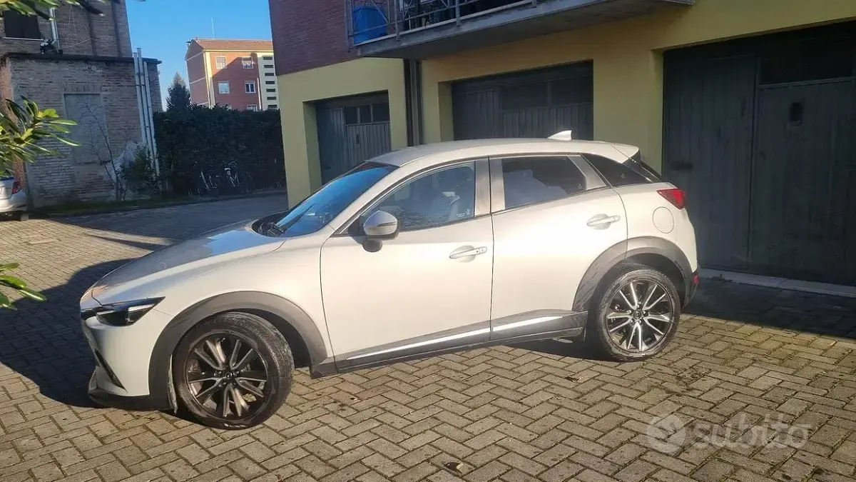 Usata Mazda CX-3 Luxury 105 CV (77 kW) 2015 Grigio SUV