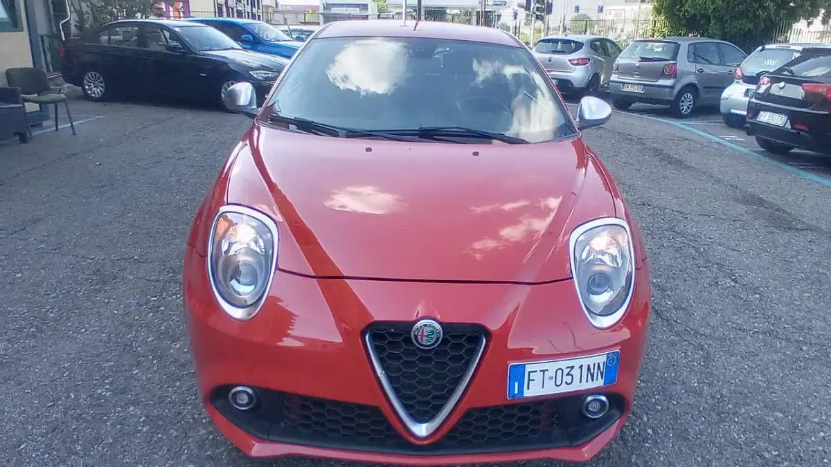 Usata Alfa Romeo MiTo Super 77 CV (56 kW) 2018 Rosso Utilitaria