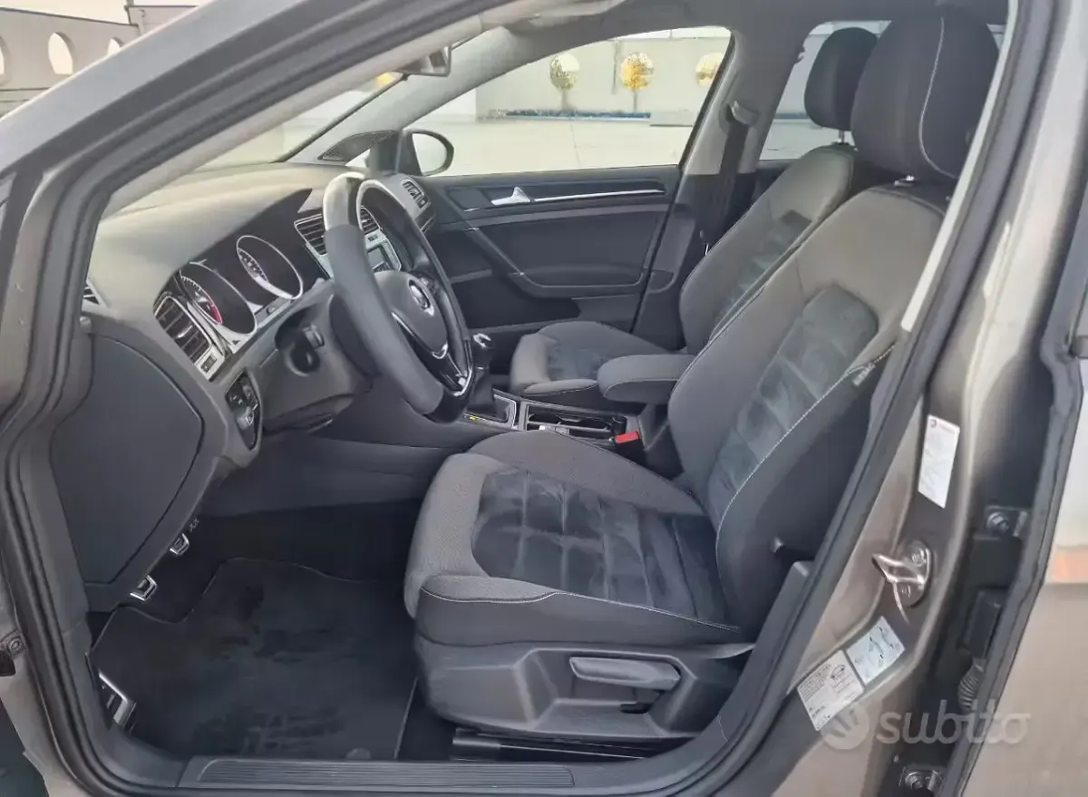 Usata VW Golf VII Executive 110 CV (80 kW) 2015 Grigio Berlina