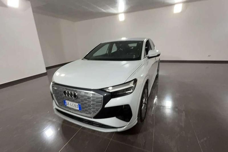 Usata Audi Q4 Sportback e-tron Advanced 69 kW (95 CV) 2022 Bianco ghiaccio metallizzato SUV