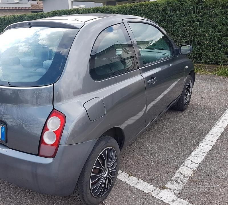 Usata Nissan Micra 2003 Grigio Utilitaria