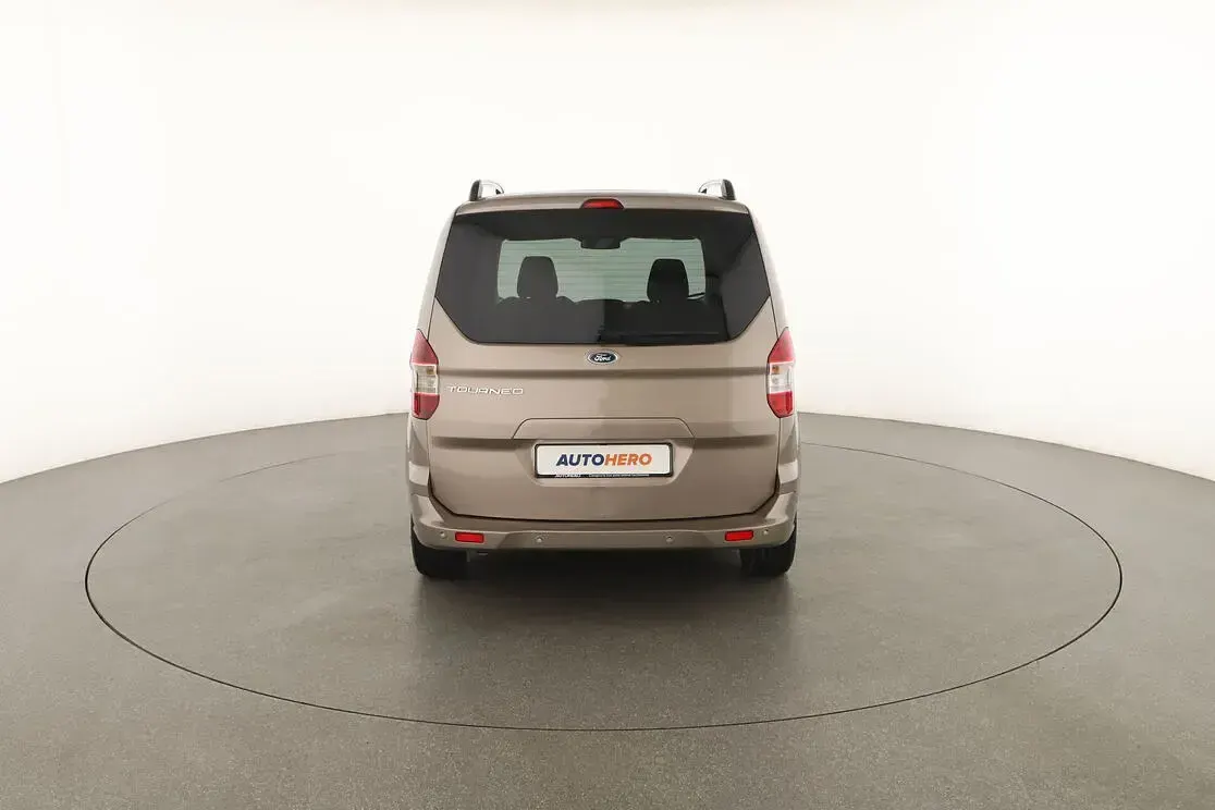 Usata Ford Tourneo Trend 101 CV (74 kW) 2019 Oro Monovolume