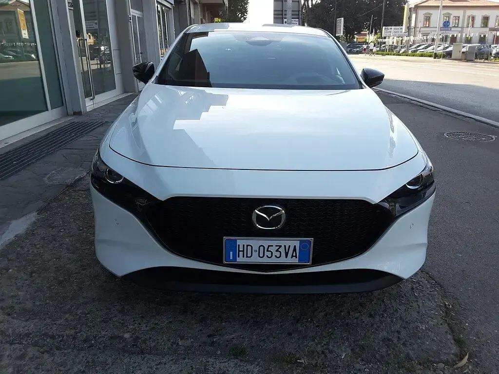 Nuova Mazda 3 140 CV (102 kW) 2026 Arctic white Berlina