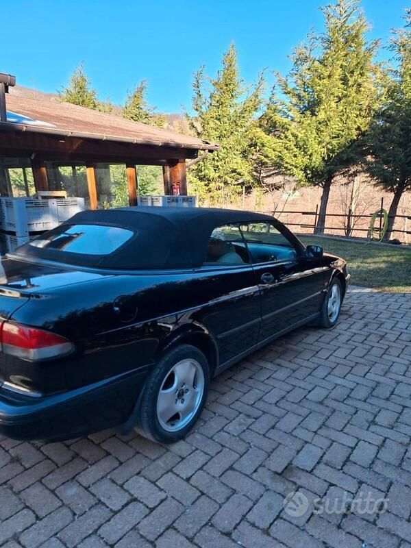 Usata Saab 900 Cabriolet 185 CV (136 kW) 1994 Nero Cabrio