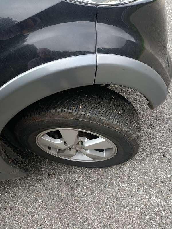 Usata Daihatsu Terios 105 CV (77 kW) 2007 Nero SUV