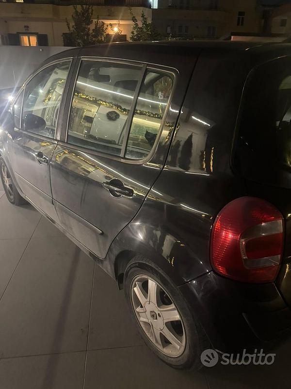 Usata Renault Modus 105 CV (77 kW) 2010 Nero Monovolume