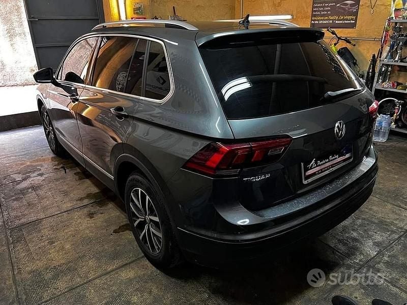 Usata VW Tiguan 150 CV (110 kW) 2019 Grigio SUV